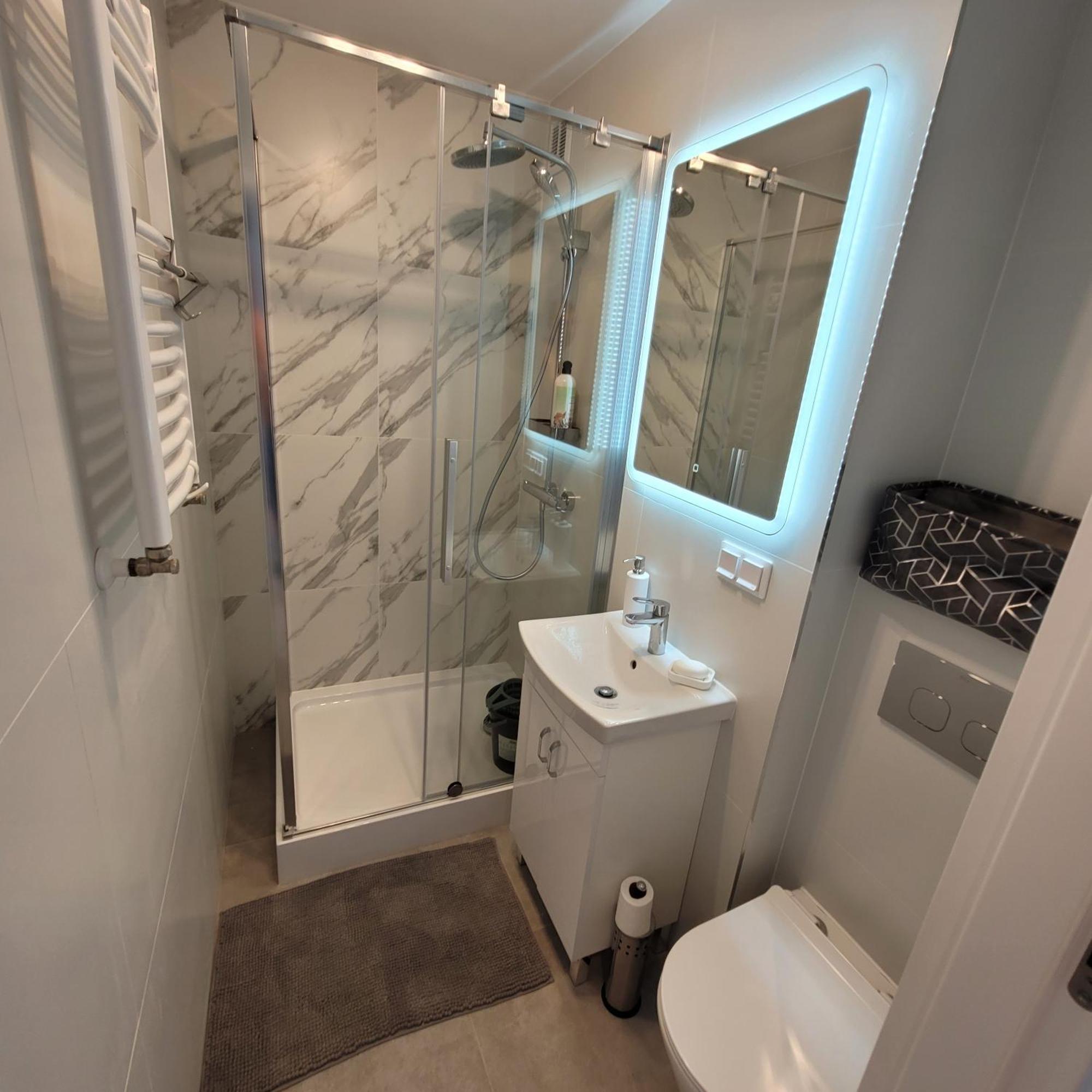 Апартаменти Walecznych 10, Brzezno *